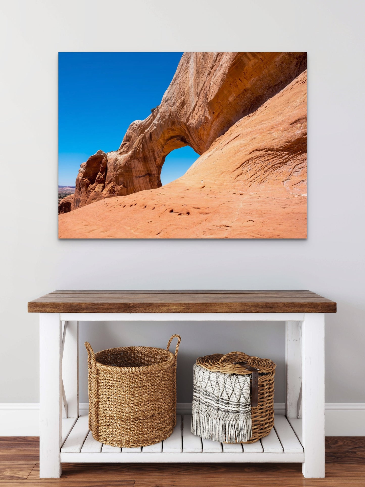 Wilson arch. Moab, Utah. /50